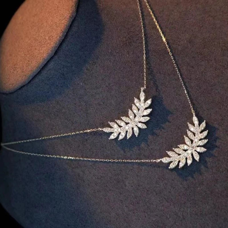 Fashionable Women's 925 Silver Feather Zircon Pendant Necklace Geometric Leaf Shape Simple Clavicle Chain Sweater Chain